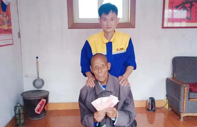 銳智風(fēng)采.jpg 銳智風(fēng)采.jpg