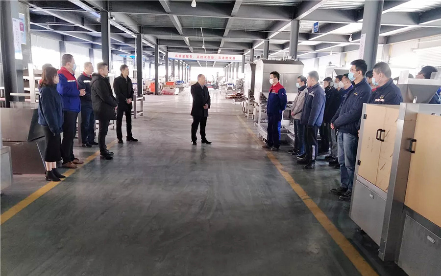 銳智風(fēng)采.jpg 銳智風(fēng)采.jpg