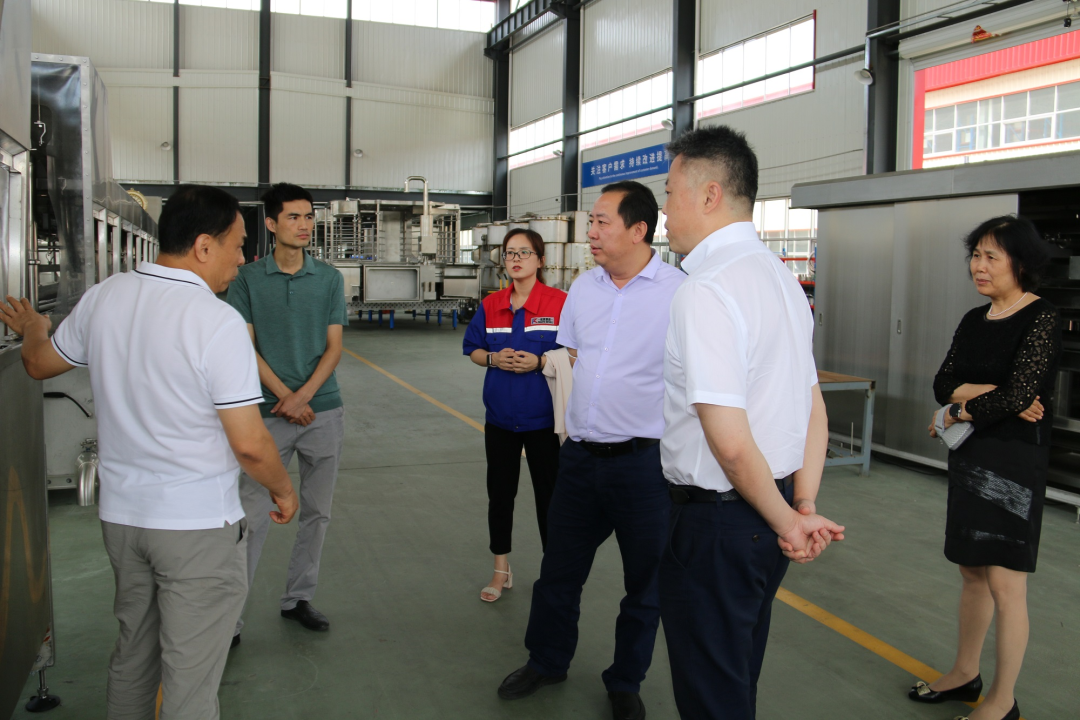 中國肉類協會常務副會長兼秘書長陳偉一行蒞臨銳智考察調研